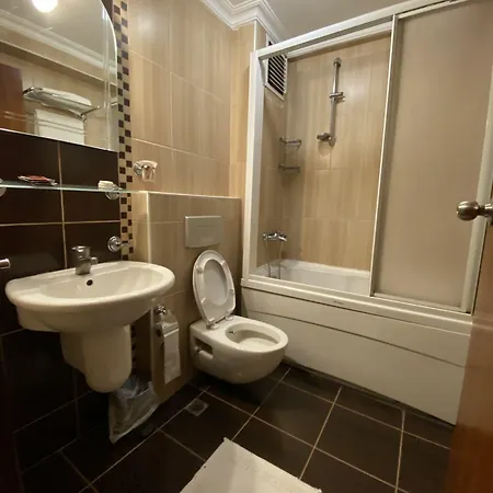 Monopol Otel 3*