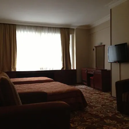 Monopol Hotel