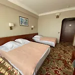 Monopol Hotel Istanboel