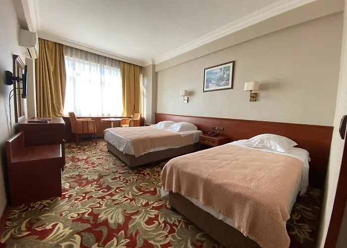 Monopol Отель 3*