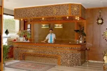 Monopol Hotel Estambul